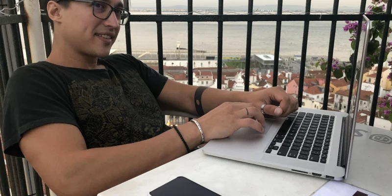 Can i work remotely from another country? This digital nomad is!